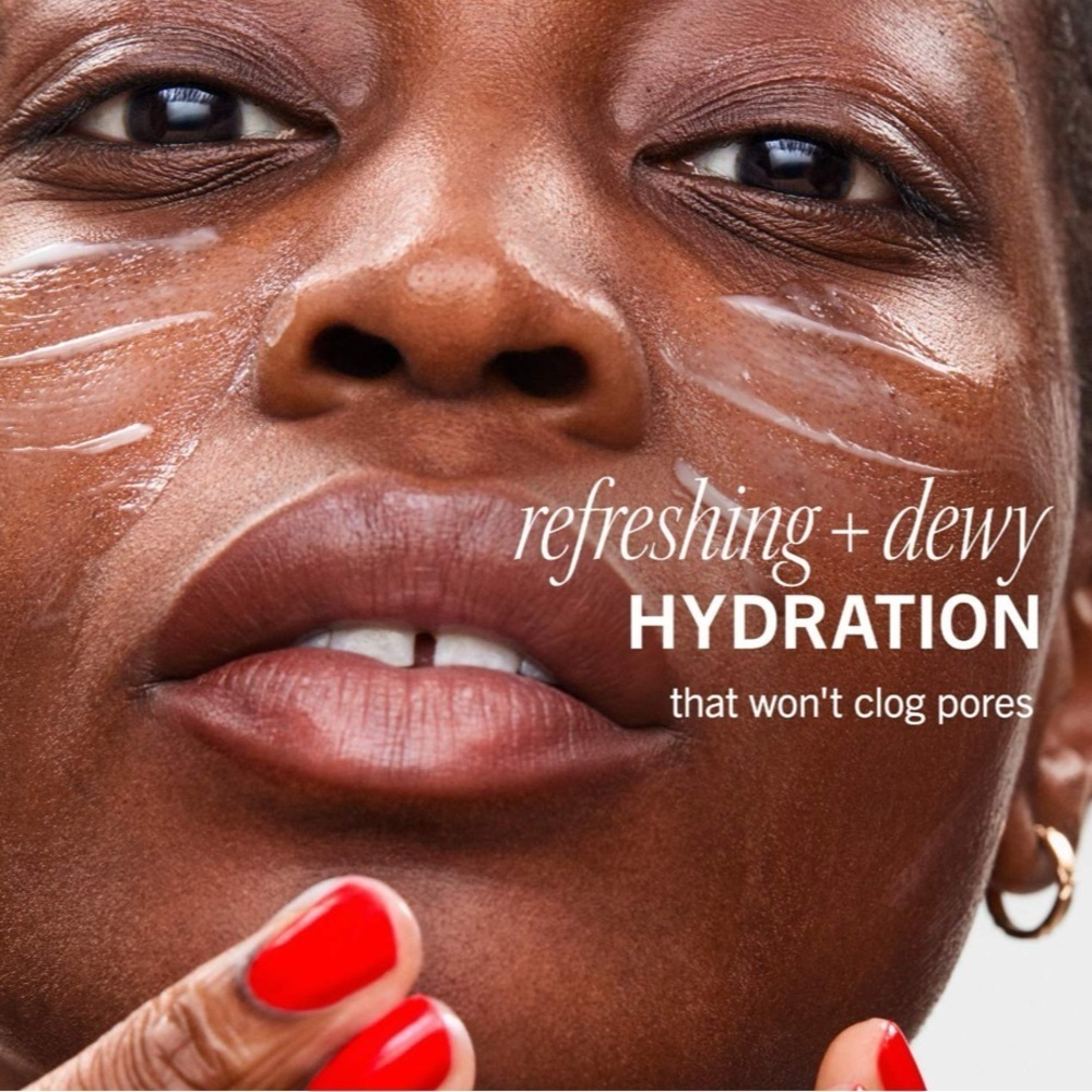 First Aid Beauty Hydrating Dewy Gel Cream - Picture 2 of 10